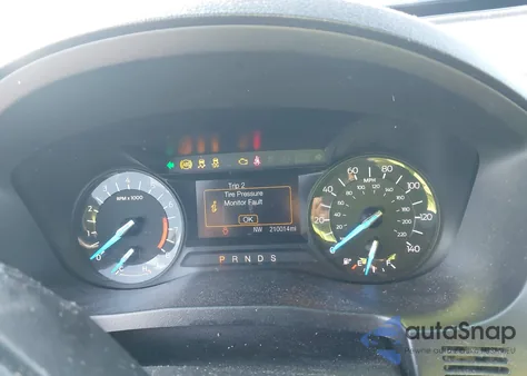 2016 Ford Explorer z USA, uszkodzony, nr VIN 1FM5K7B83GGA55082